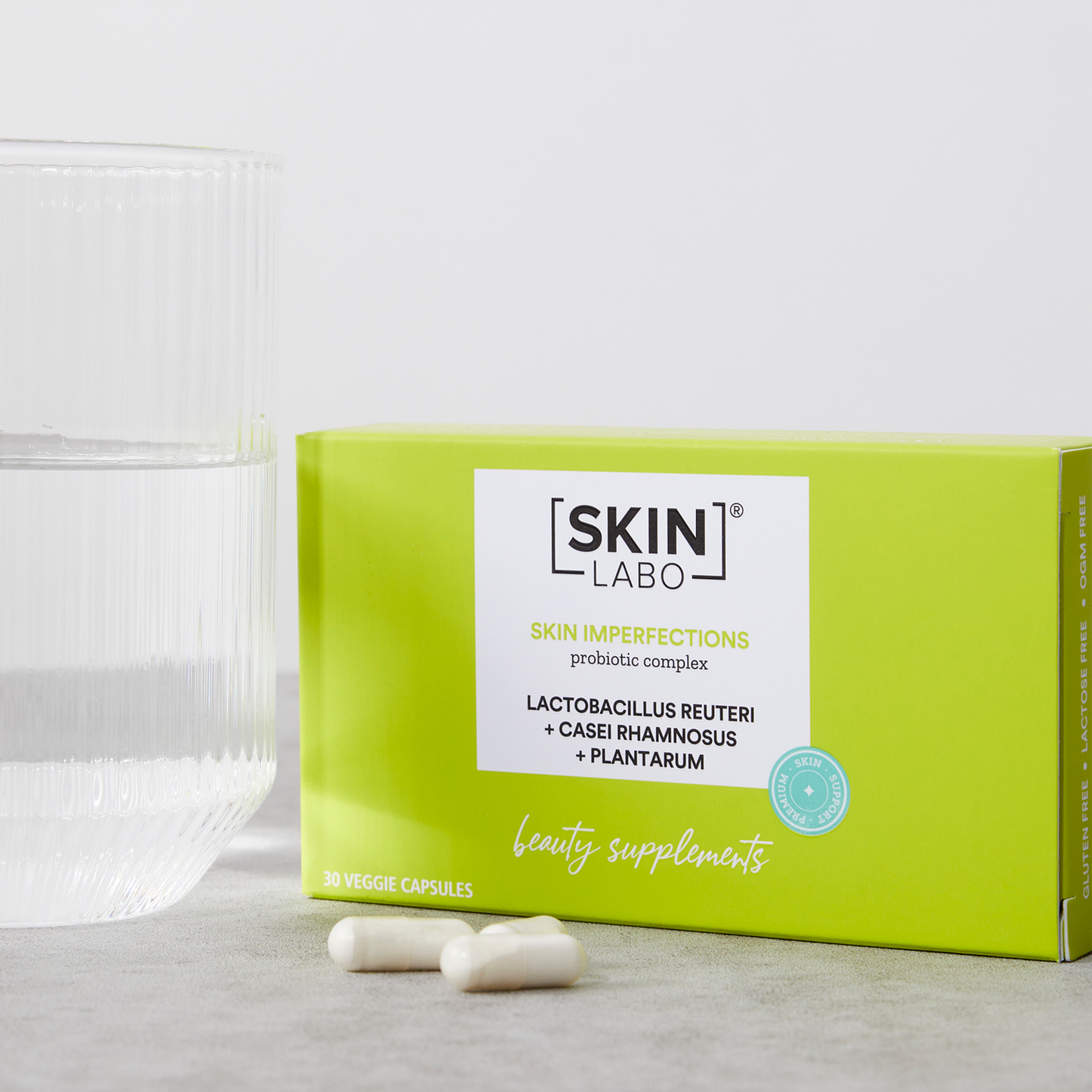 SKIN IMPERFECTIONS - FOOD SUPPLEMENT WITH PROBIOTICS
